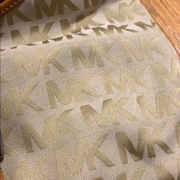 Michael Kors shoulder bag- gold signature jacquard - Picture 2 of 8